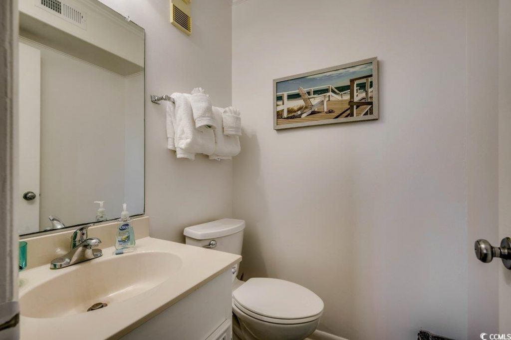 206 2nd Ave. N Photo 18