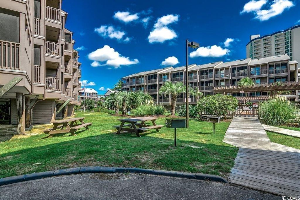 206 2nd Ave. N Photo 2