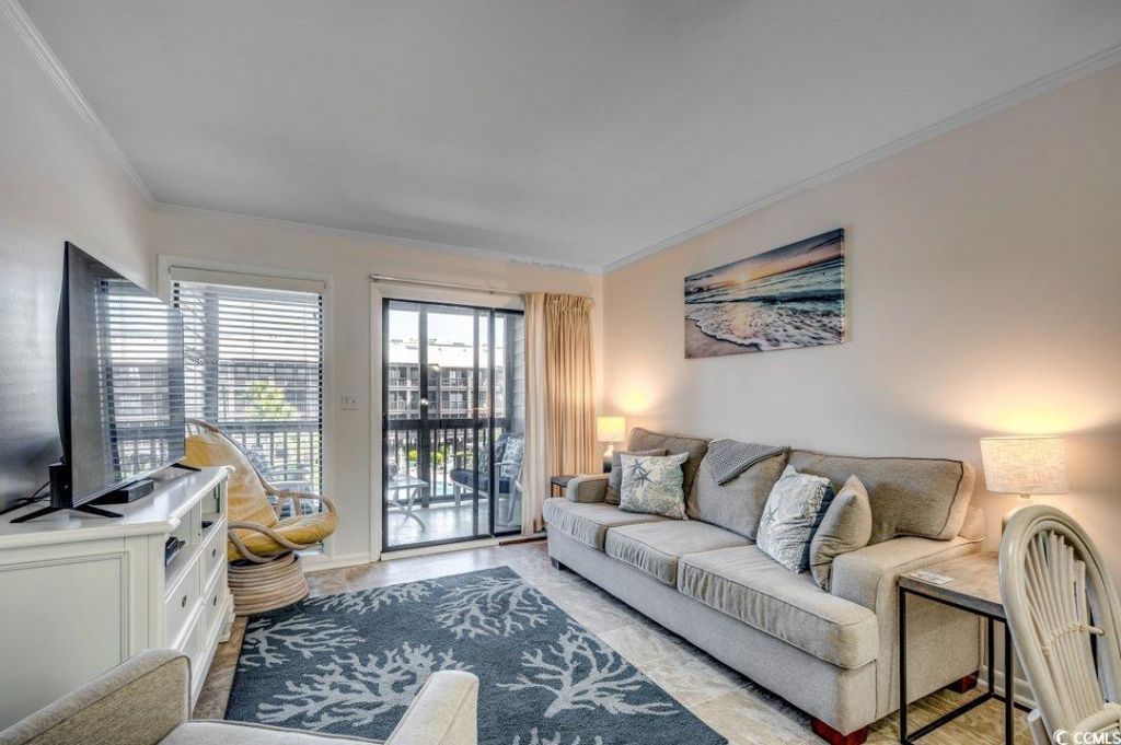 206 2nd Ave. N Photo 3