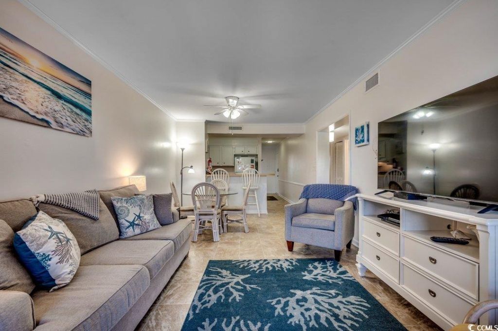 206 2nd Ave. N Photo 4