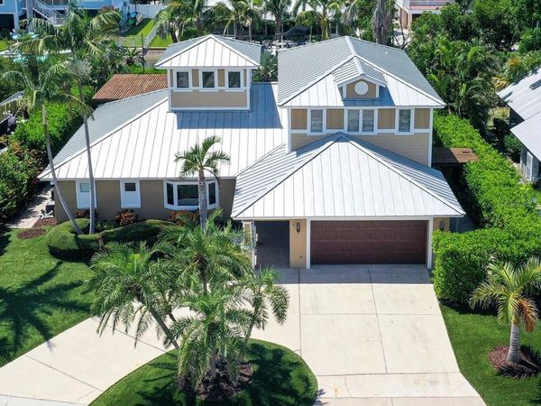 725 PENFIELD STREET, LONGBOAT KEY, FL 34228