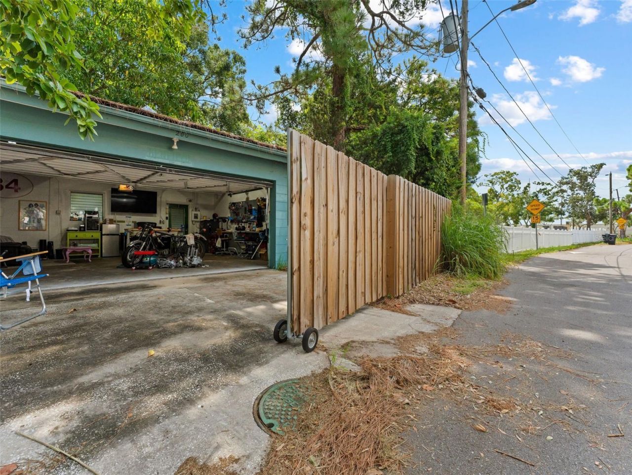 200 66th Street N, Saint Petersburg, FL 33710 Photo