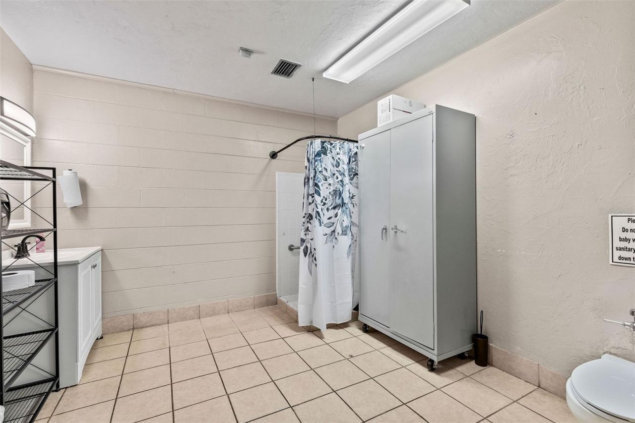 258 SW Columbia Avenue, Lake City, FL 32025 Photo