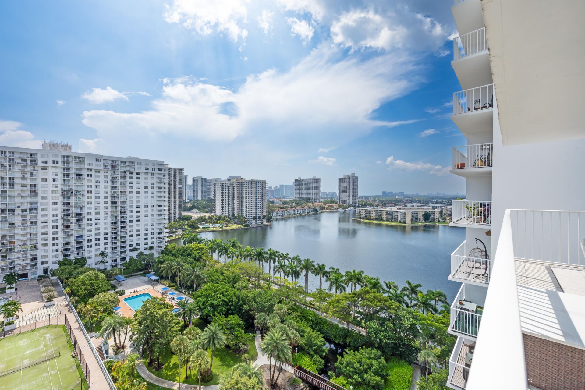 2801 NE 183rd Street, Unit 1606w, Aventura, FL 33160 Photo