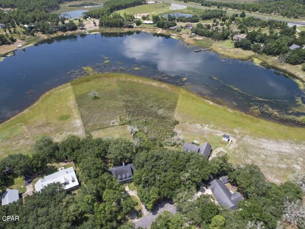 000 Pine Ridge Drive, Chipley, FL 32428