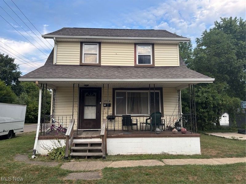 1742 Taft Avenue NE, Canton, OH 44705 Photo 1