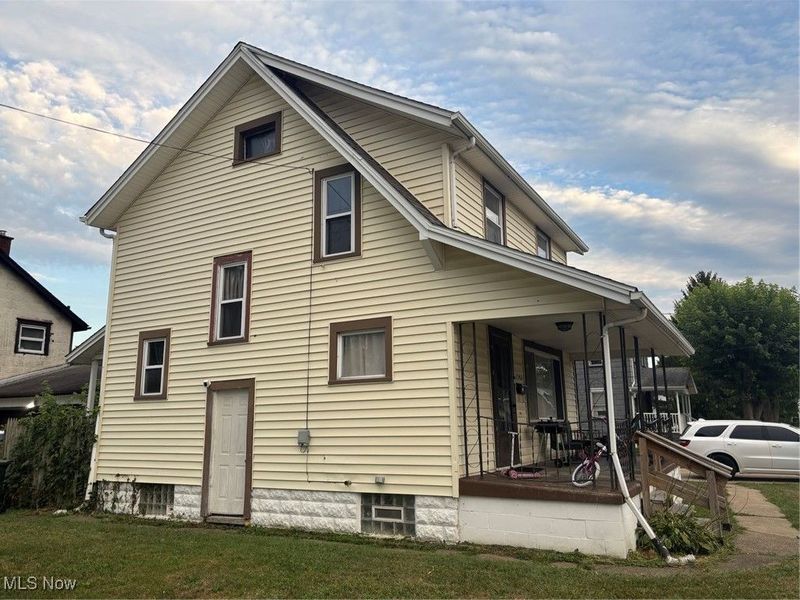 1742 Taft Avenue NE, Canton, OH 44705 Photo 3