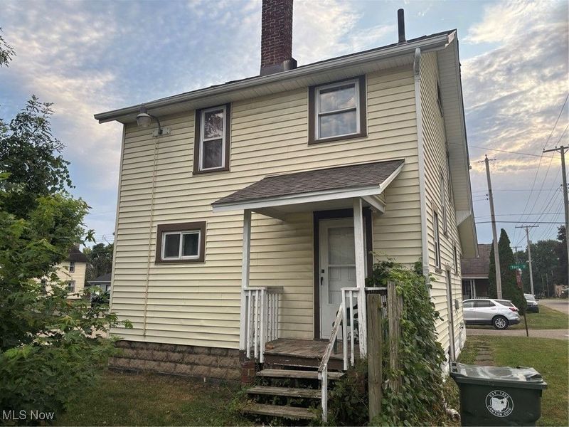 1742 Taft Avenue NE, Canton, OH 44705 Photo 4