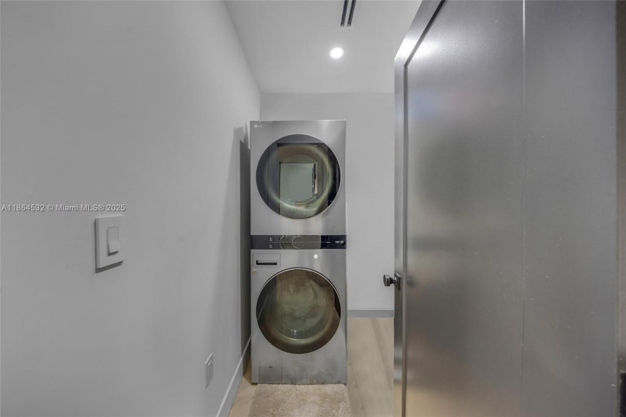 741 NE 80th St, Miami, FL 33138 Photo