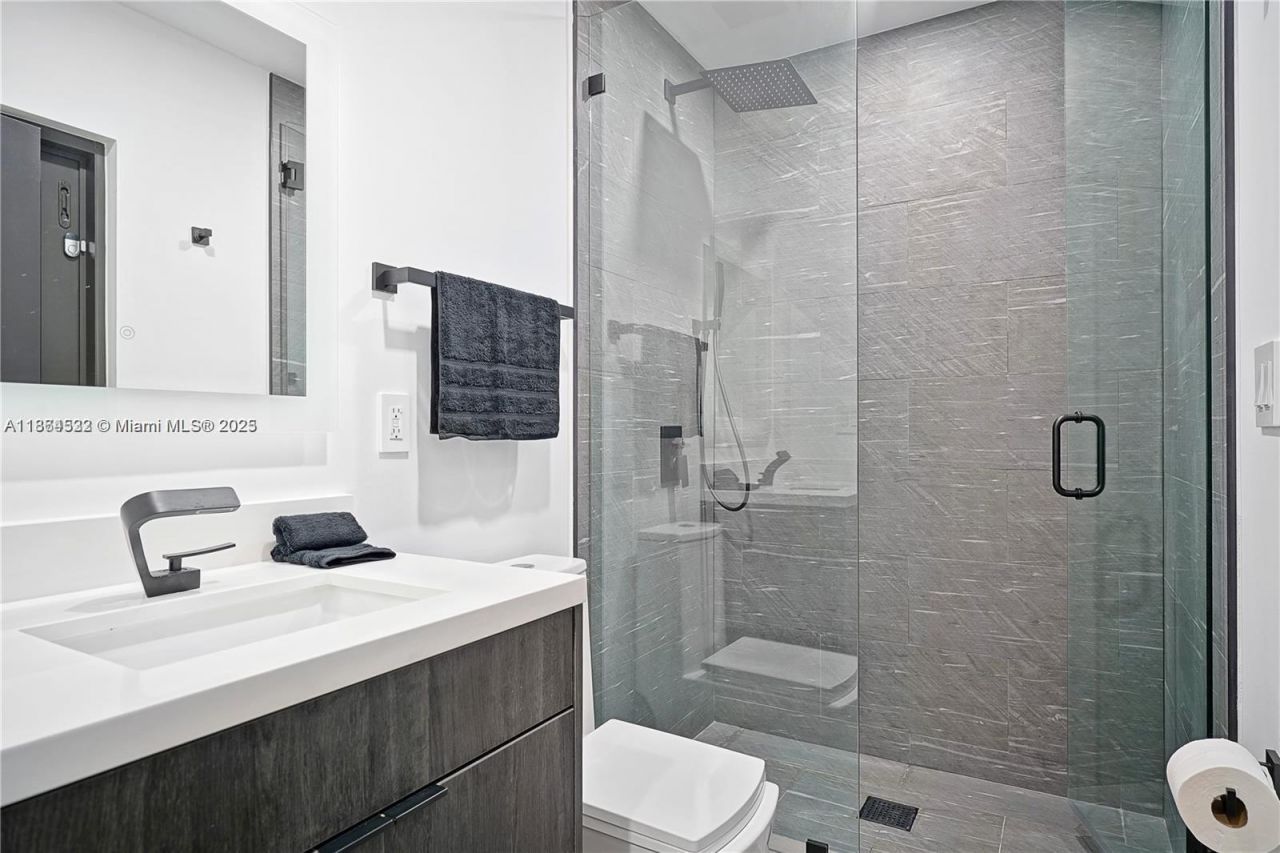 741 NE 80th St, Miami, FL 33138 Photo