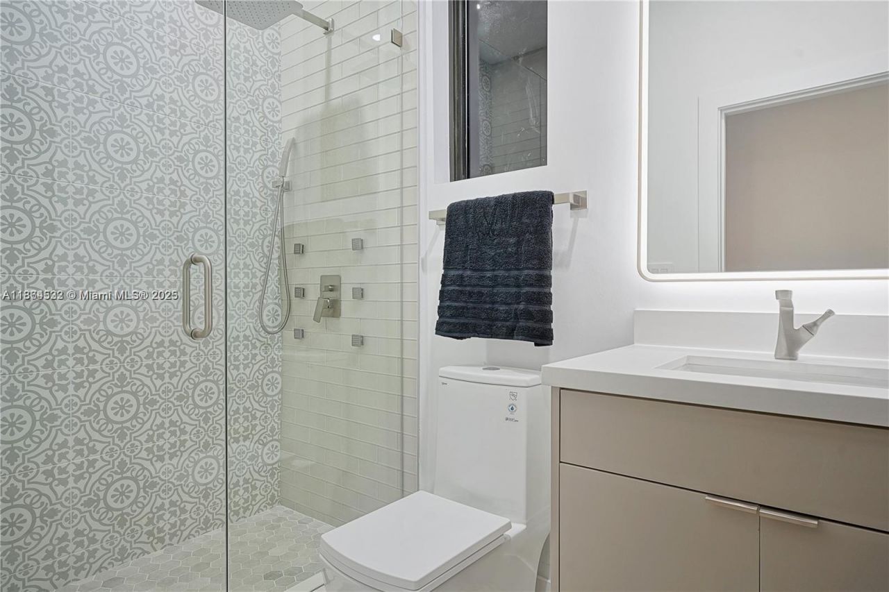 741 NE 80th St, Miami, FL 33138 Photo