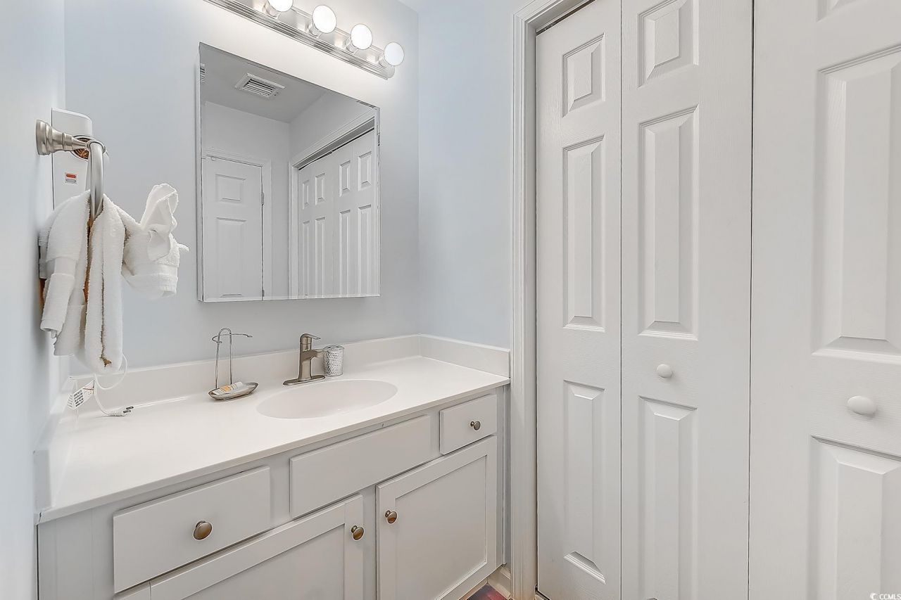 415 Ocean Creek Dr. Photo 14