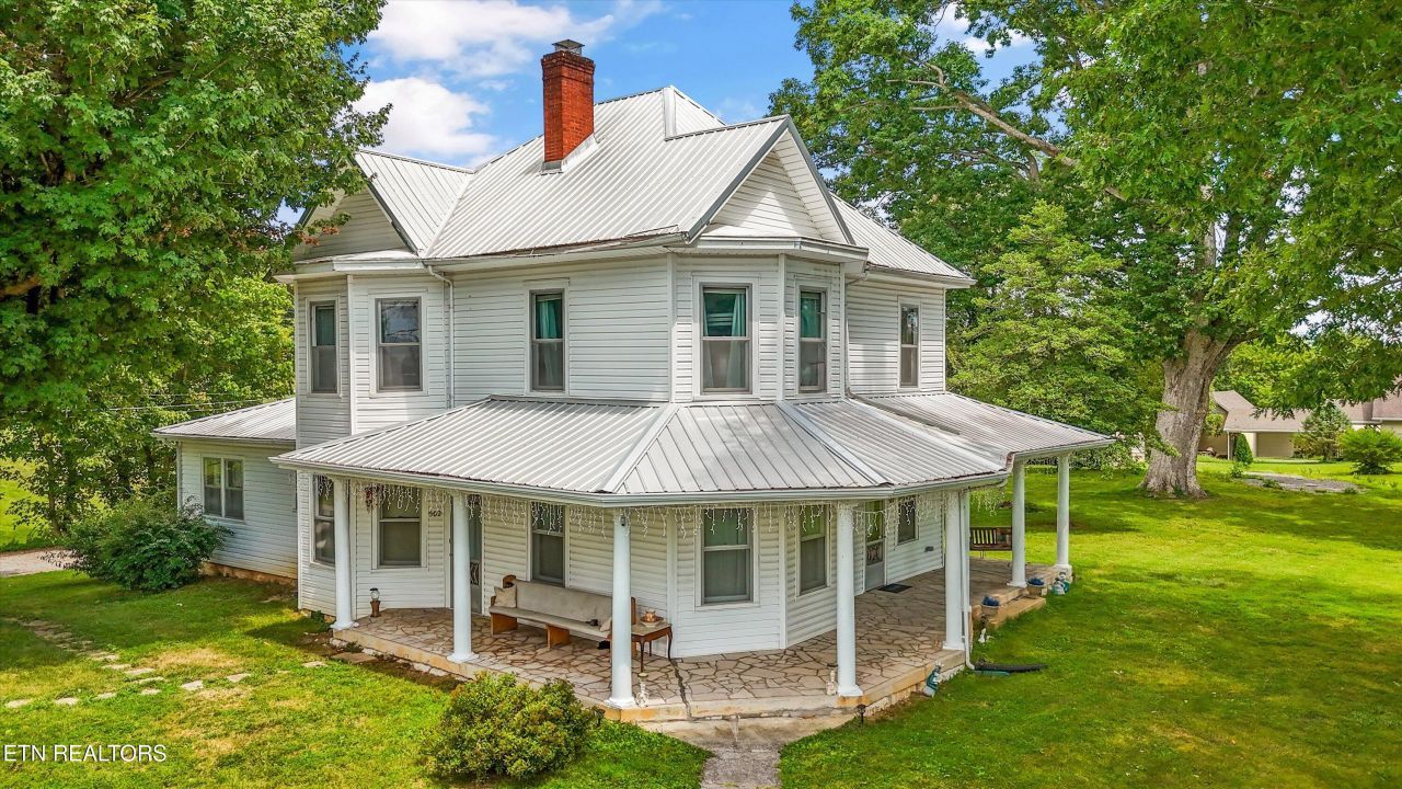 502 Main St, New Tazewell, TN 37825 Main Photo