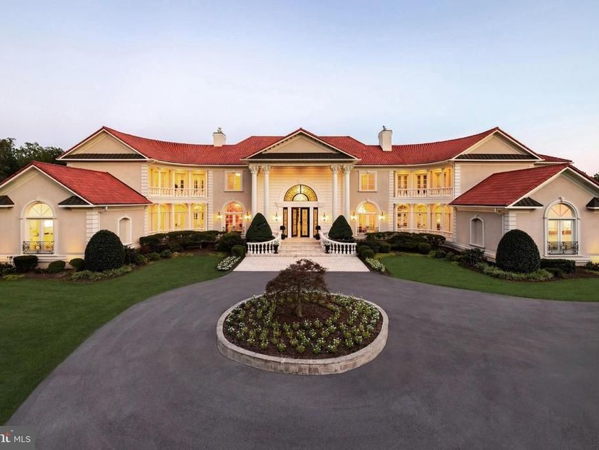 9431 Newbridge Drive, Potomac, MD 20854 Main Photo