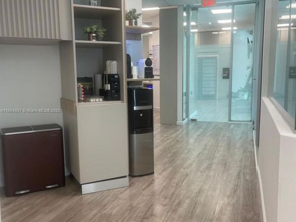 1900 N Bayshore Dr, Unit 1A, Miami, FL 33132