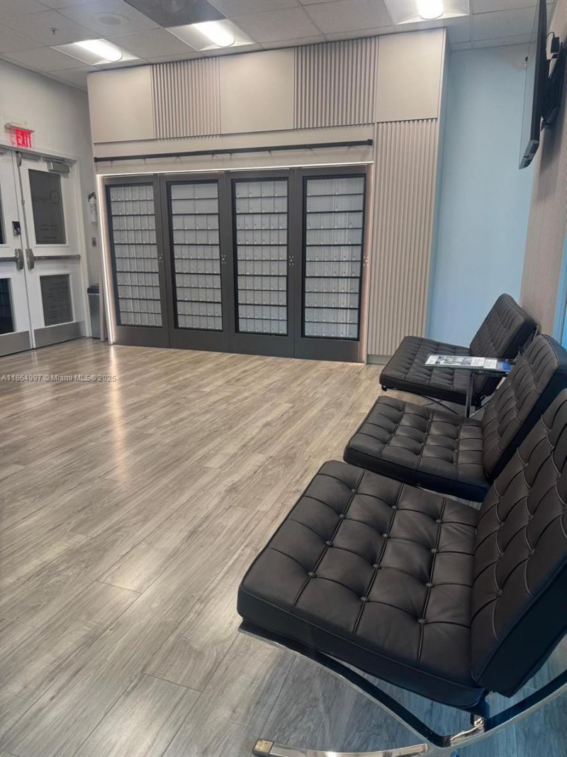 1900 N Bayshore Dr, Unit 1A, Miami, FL 33132 Photo