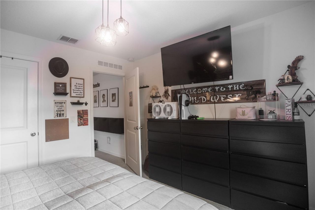 643 Belgrove Street, Debary, FL 32713 Photo