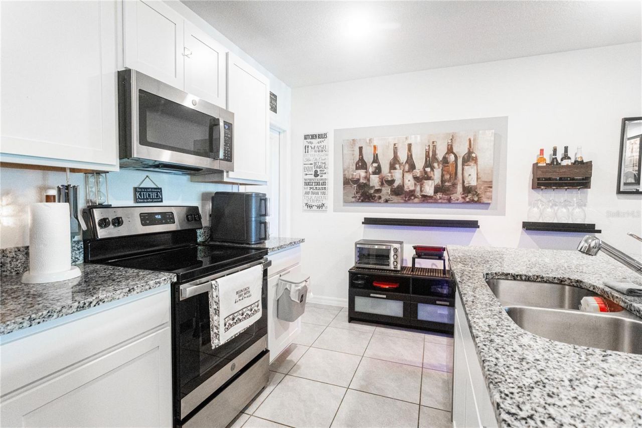 643 Belgrove Street, Debary, FL 32713 Photo