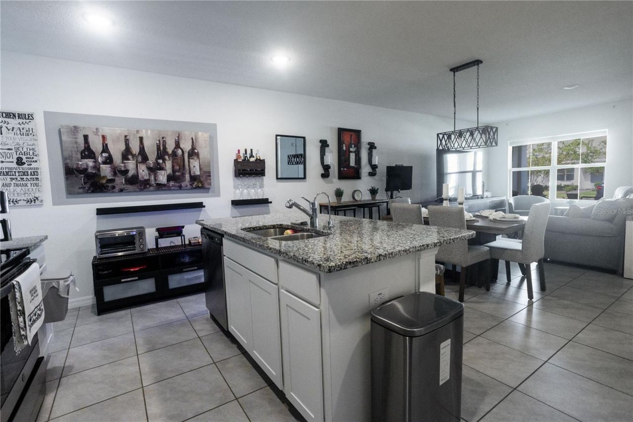 643 Belgrove Street, Debary, FL 32713 Photo