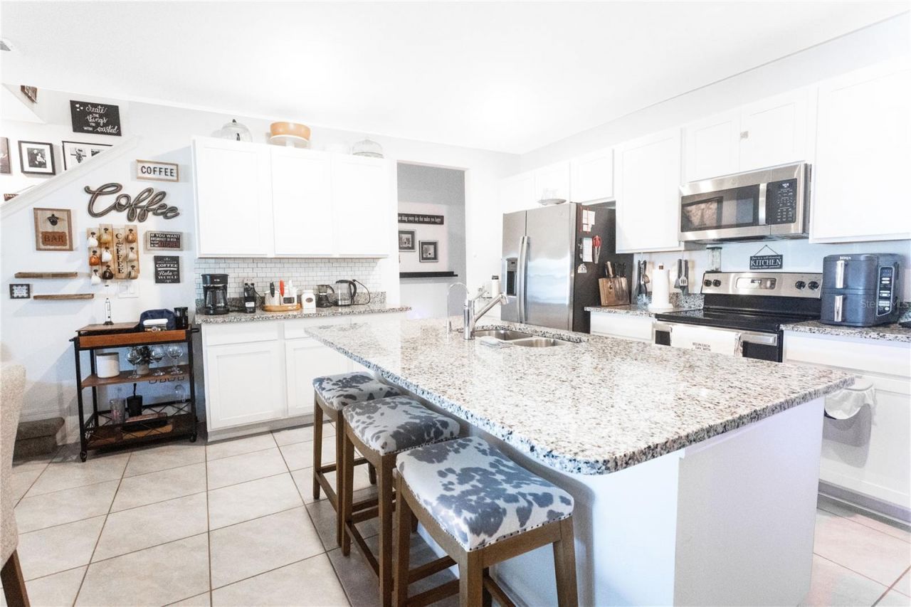 643 Belgrove Street, Debary, FL 32713 Photo