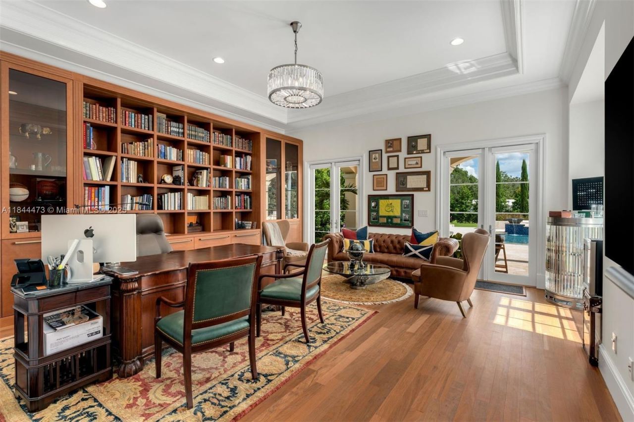 5001 Pine Dr, Miami, FL 33143 Photo