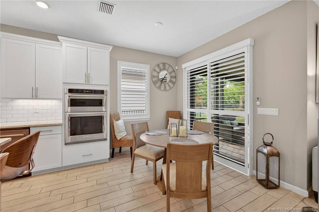 516 SE Villandry Way, Port Saint Lucie, FL 34984 Photo