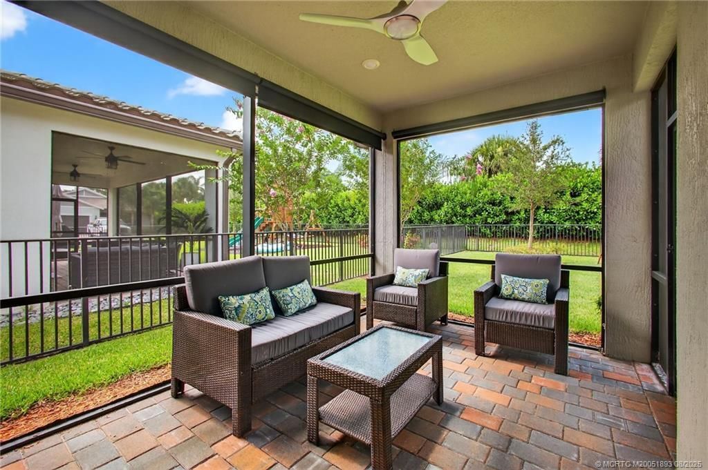 516 SE Villandry Way, Port Saint Lucie, FL 34984 Photo