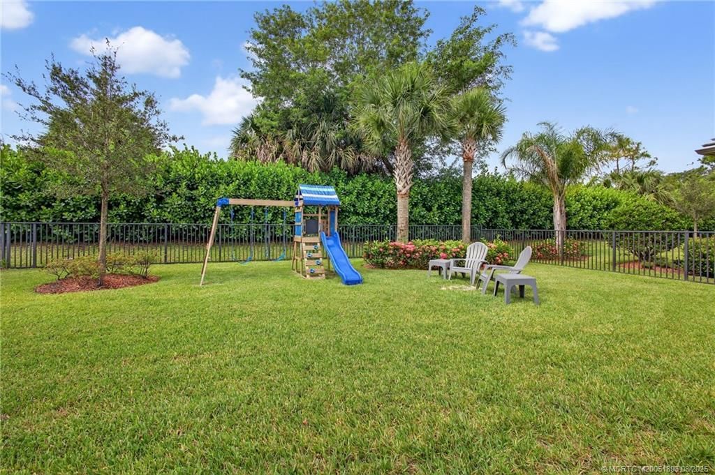 516 SE Villandry Way, Port Saint Lucie, FL 34984 Photo