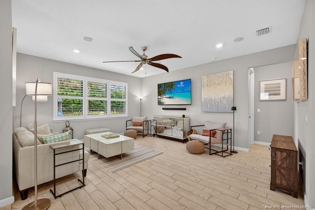 516 SE Villandry Way, Port Saint Lucie, FL 34984 Photo