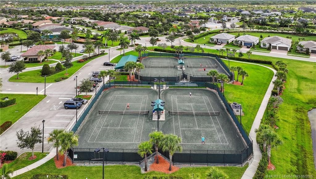 516 SE Villandry Way, Port Saint Lucie, FL 34984 Photo