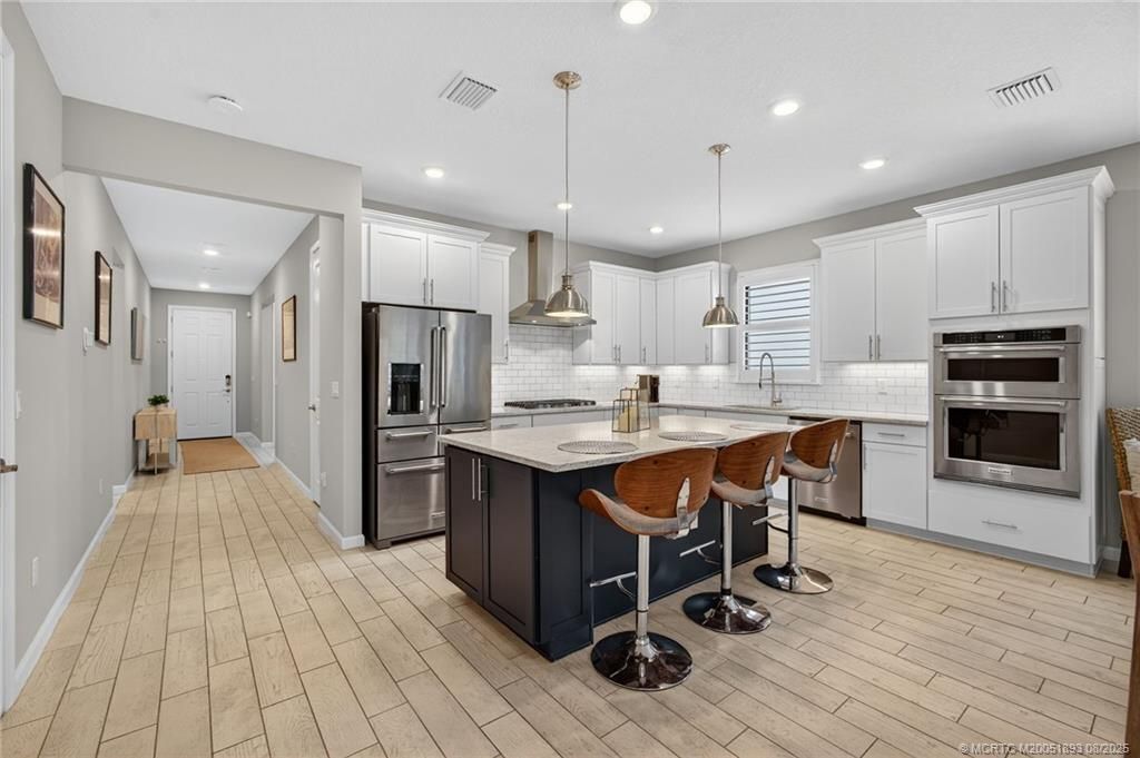 516 SE Villandry Way, Port Saint Lucie, FL 34984 Photo