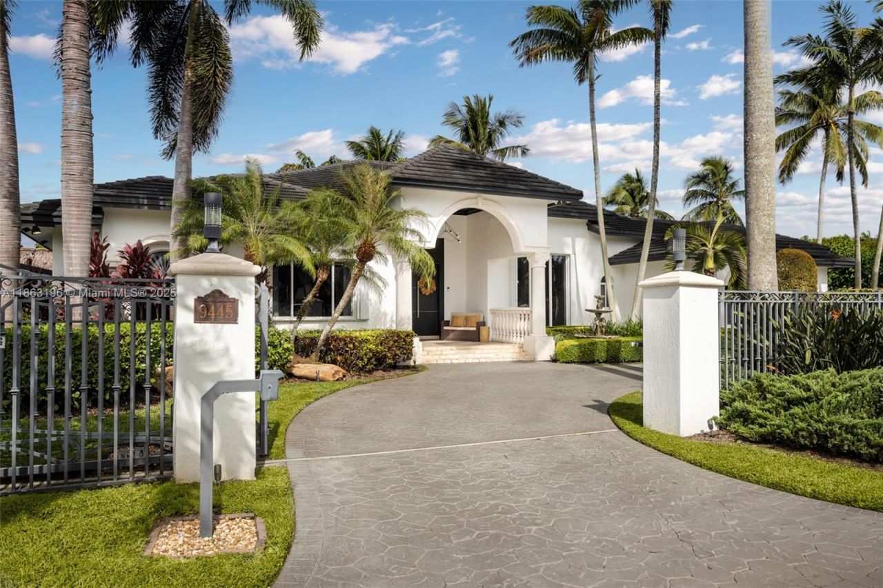 9445 SW 68th St, Miami, FL 33173 Photo