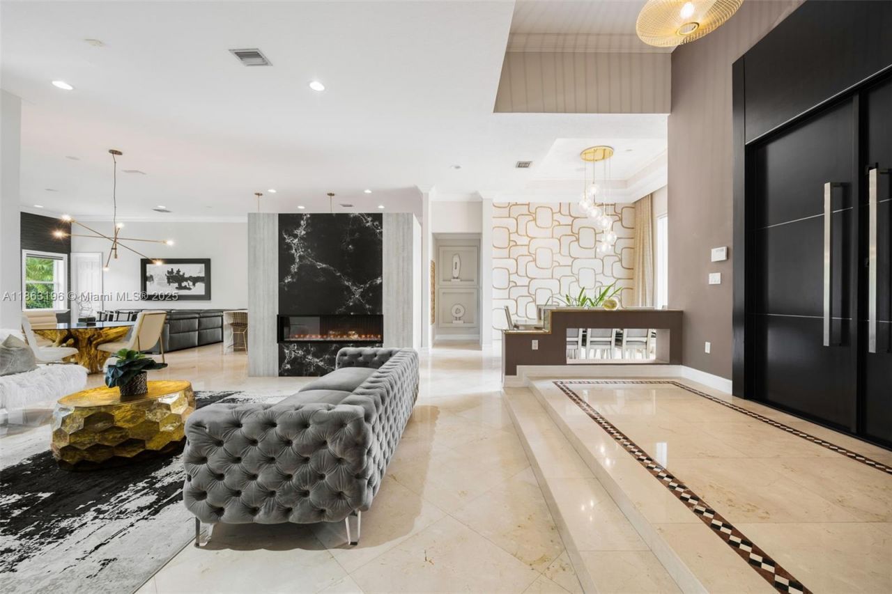 9445 SW 68th St, Miami, FL 33173 Photo