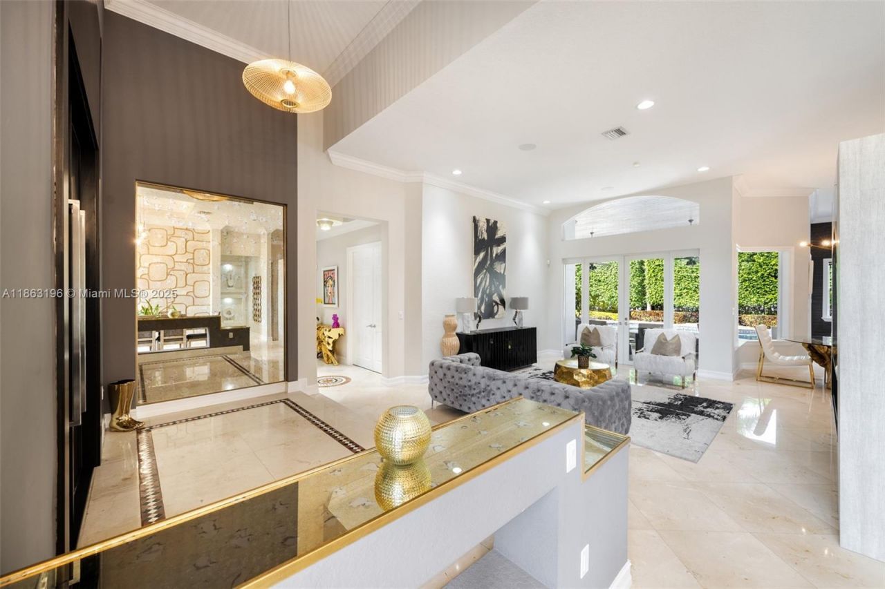 9445 SW 68th St, Miami, FL 33173 Photo