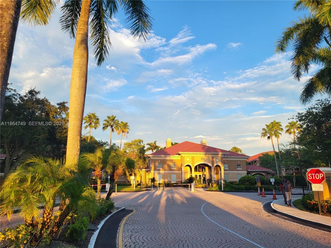 101 SW 117th Ave, Unit 7205, Pembroke Pines, FL 33025 Photo