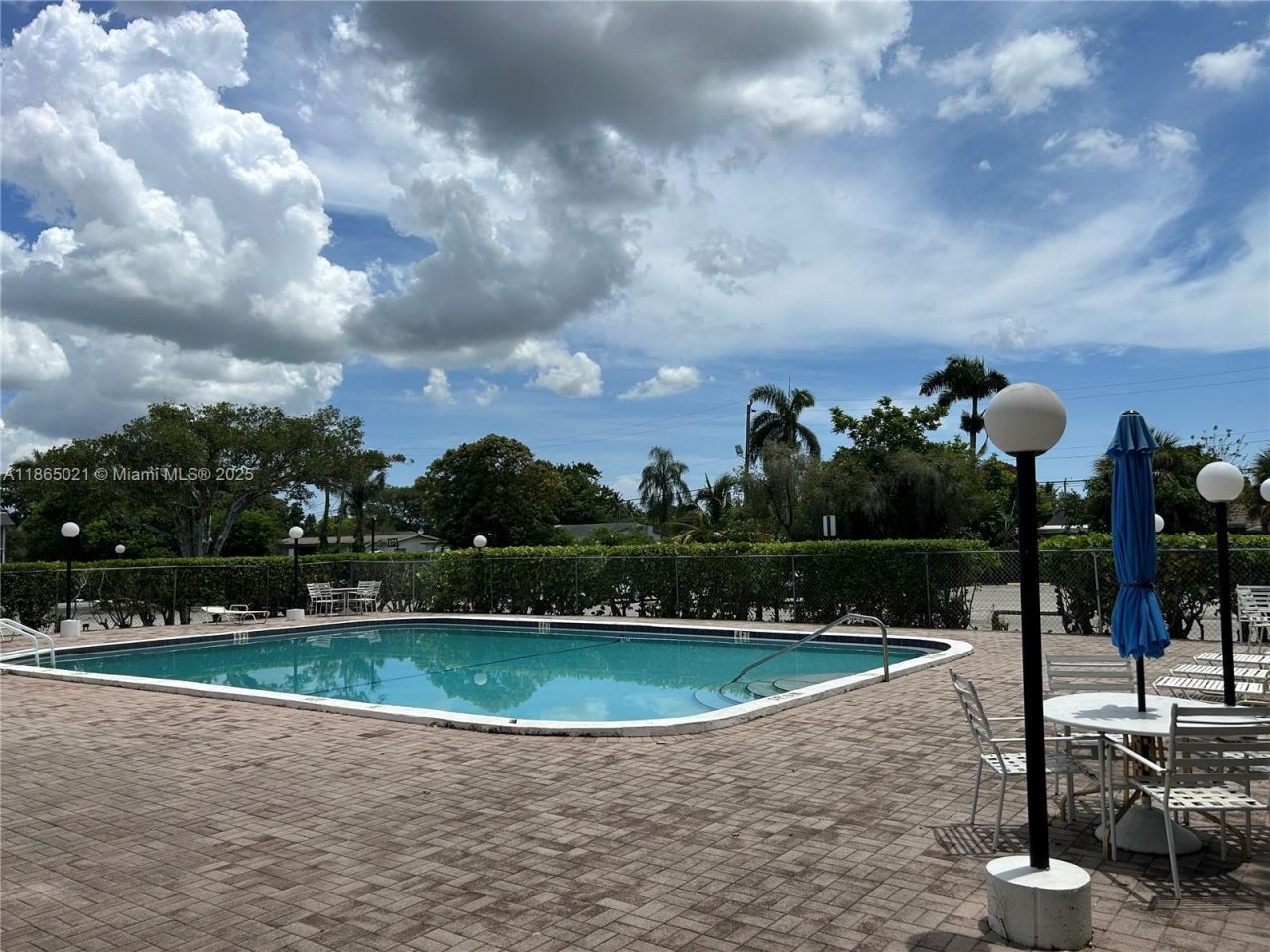 6505 Winfield Blvd, Unit B-18, Margate, FL 33063 Photo