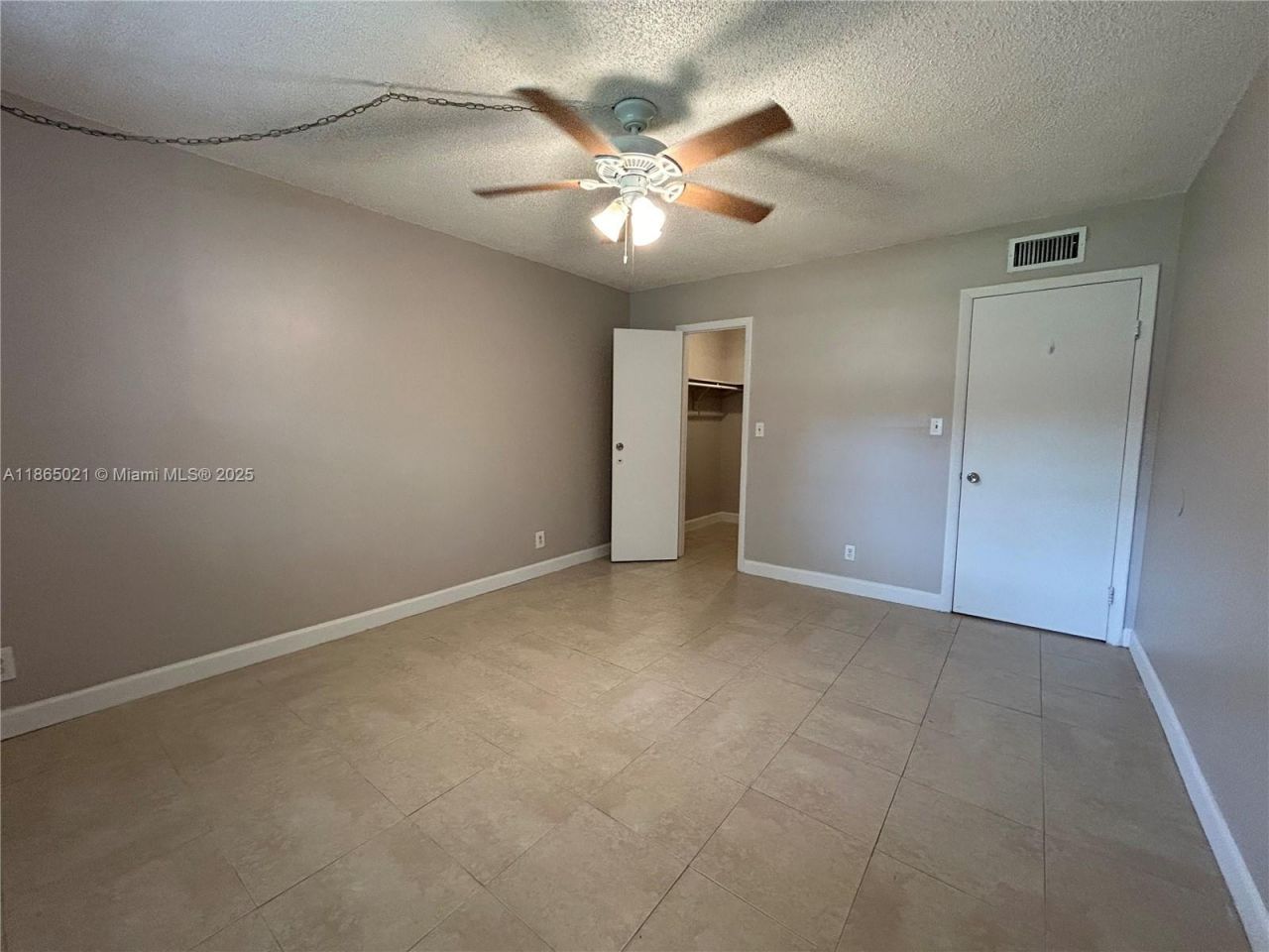 6505 Winfield Blvd, Unit B-18, Margate, FL 33063 Photo