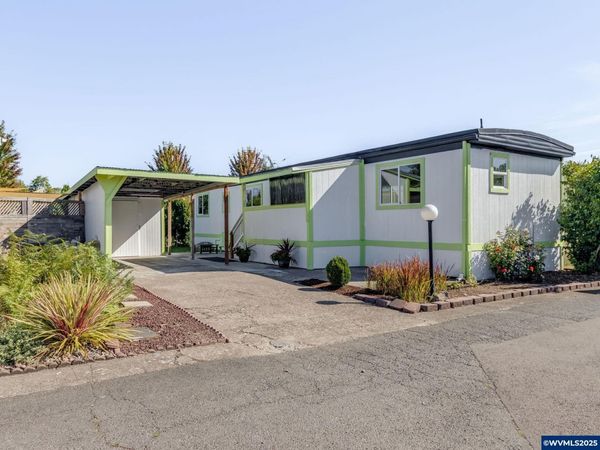 612 N Cascade #23 Dr, Woodburn, OR 97071