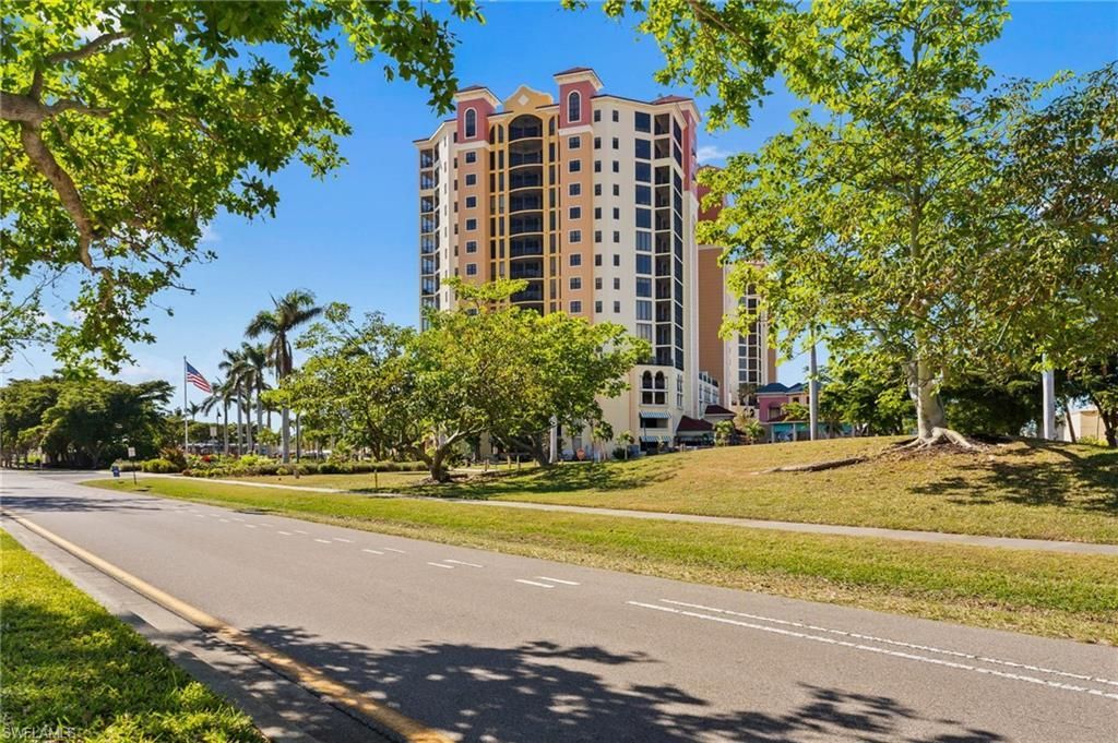 5793 Cape Harbour Dr, Unit 1111, Cape Coral, FL 33914 Photo