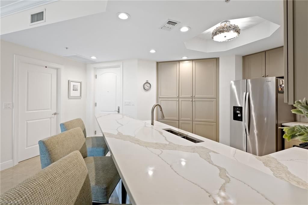 5793 Cape Harbour Dr, Unit 1111, Cape Coral, FL 33914 Photo