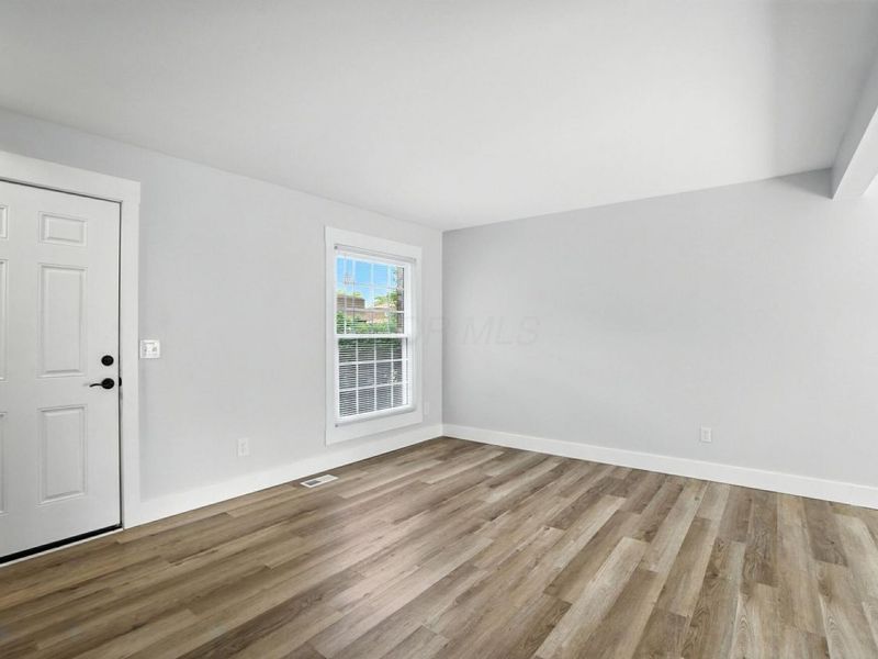 2367 Hardesty Drive N, Unit 1-1, Columbus, OH 43204 Photo 3