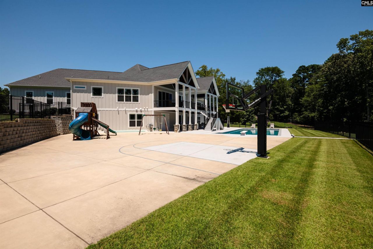 42 Sommerset Place Photo 13