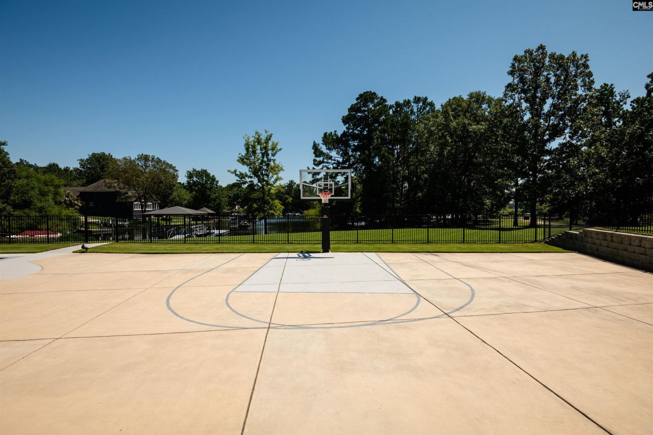 42 Sommerset Place Photo 14