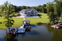 42 Sommerset Place photo 4