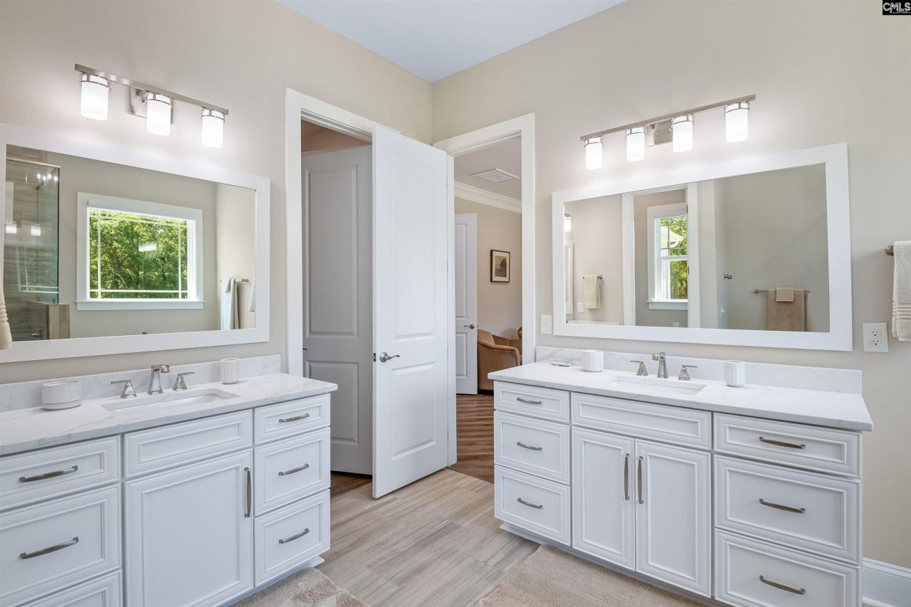 42 Sommerset Place Photo 49