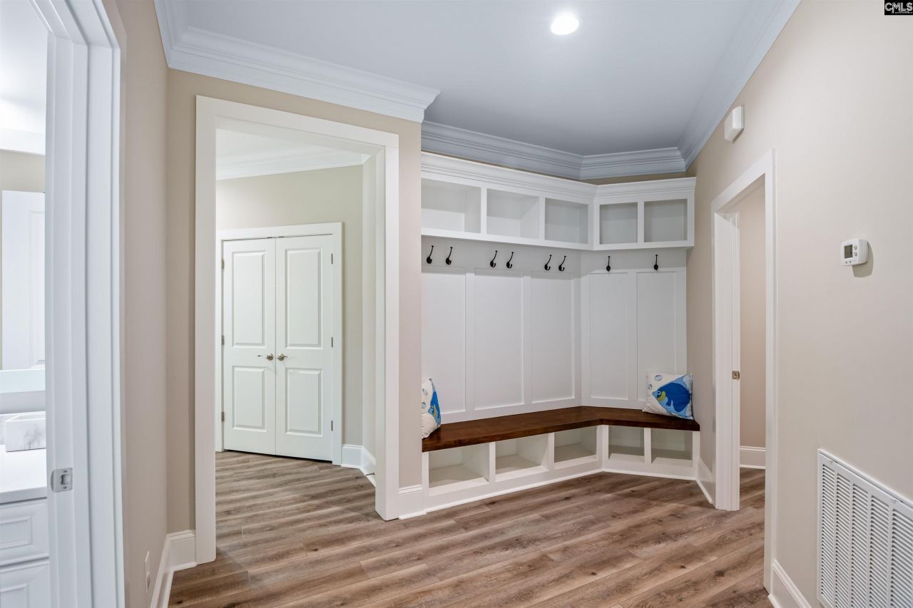 42 Sommerset Place Photo 51