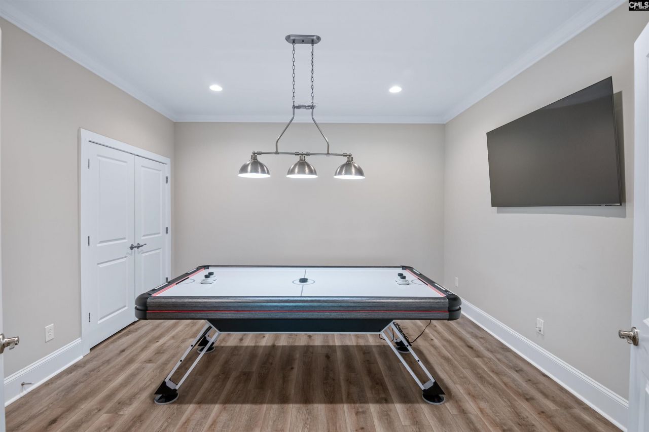 42 Sommerset Place Photo 64