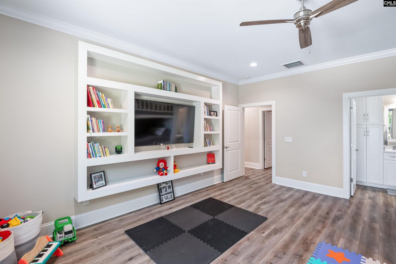 42 Sommerset Place Photo 67