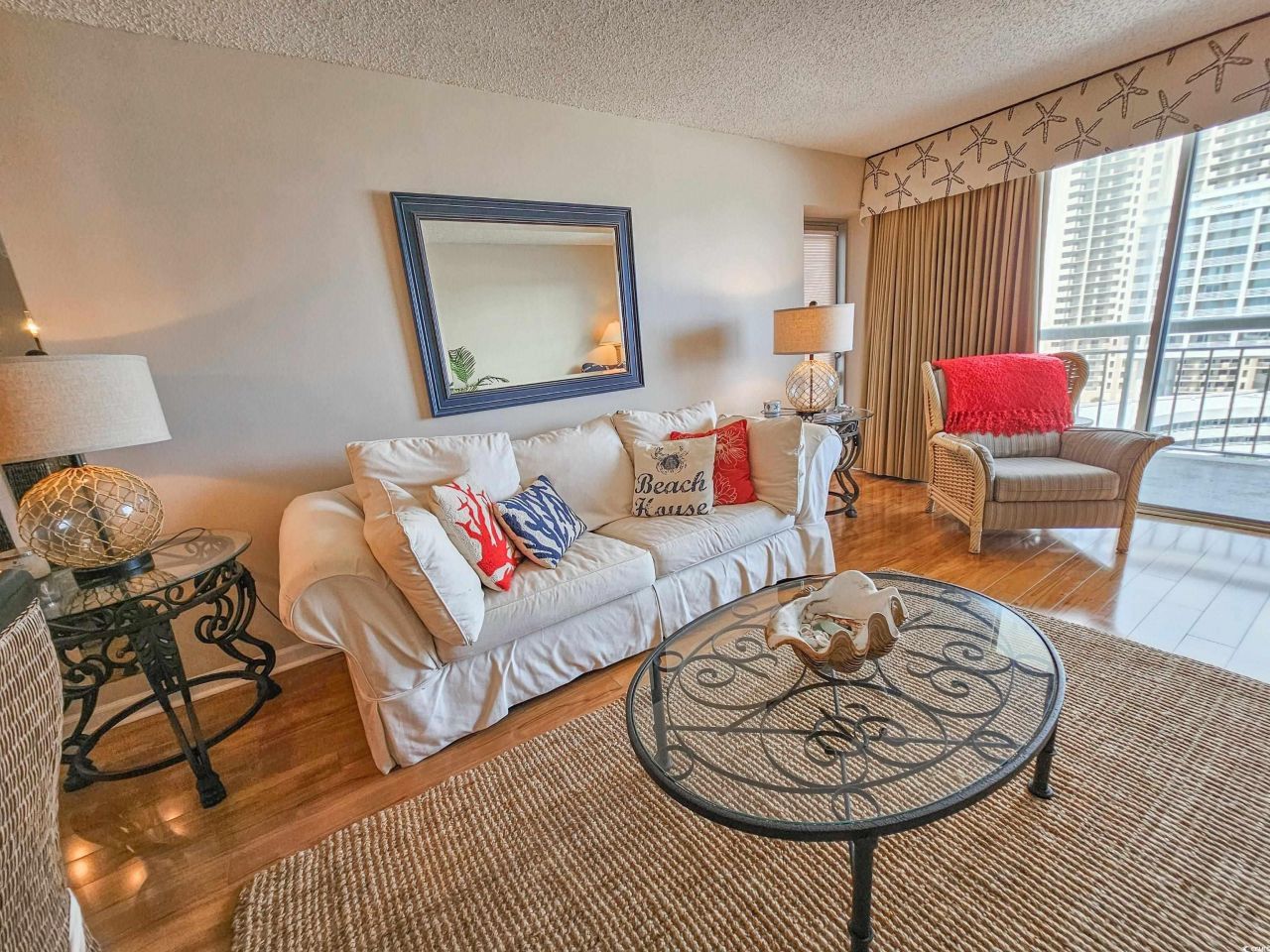 9820 Queensway Blvd. Photo 12