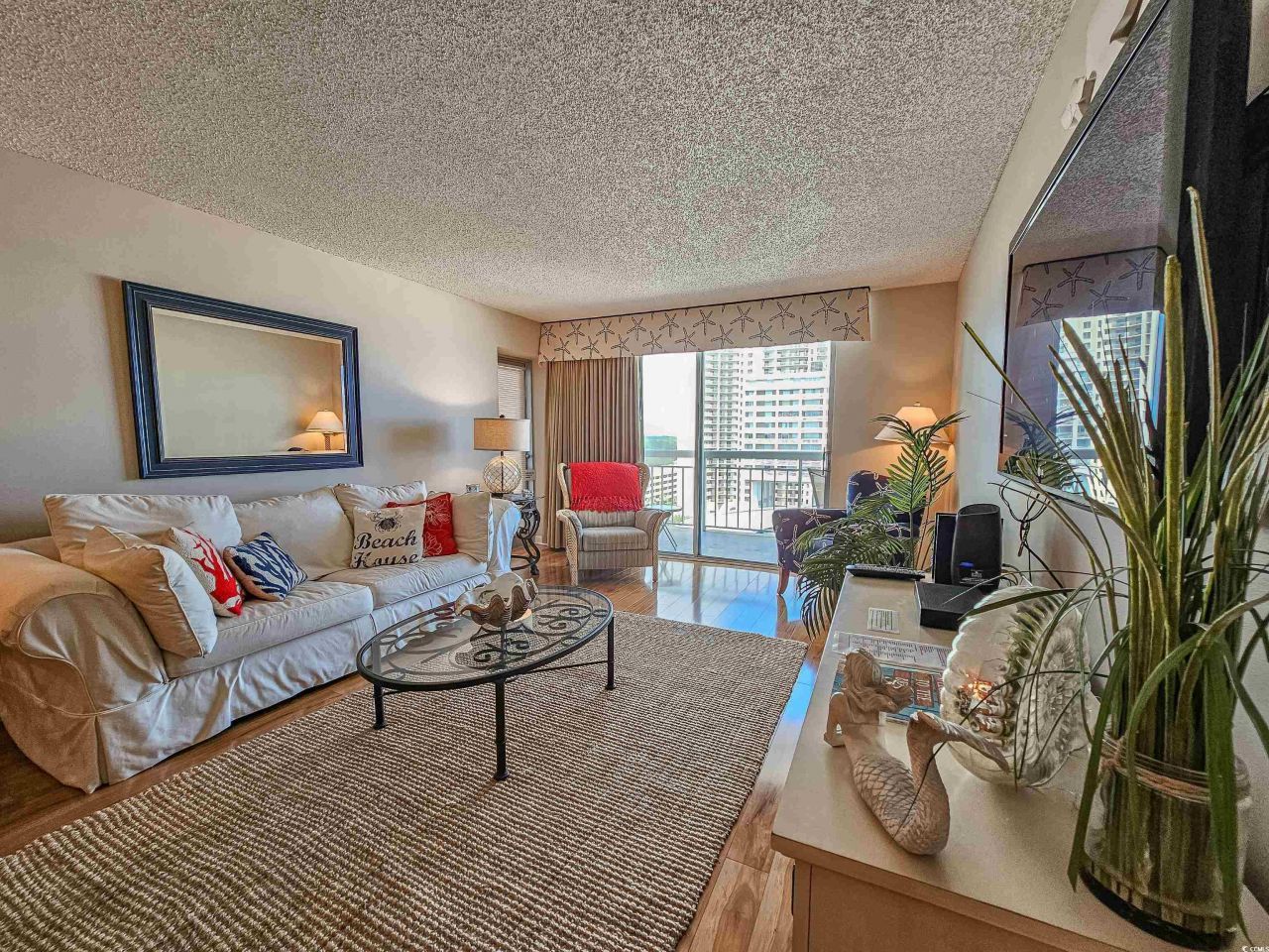 9820 Queensway Blvd. Photo 13